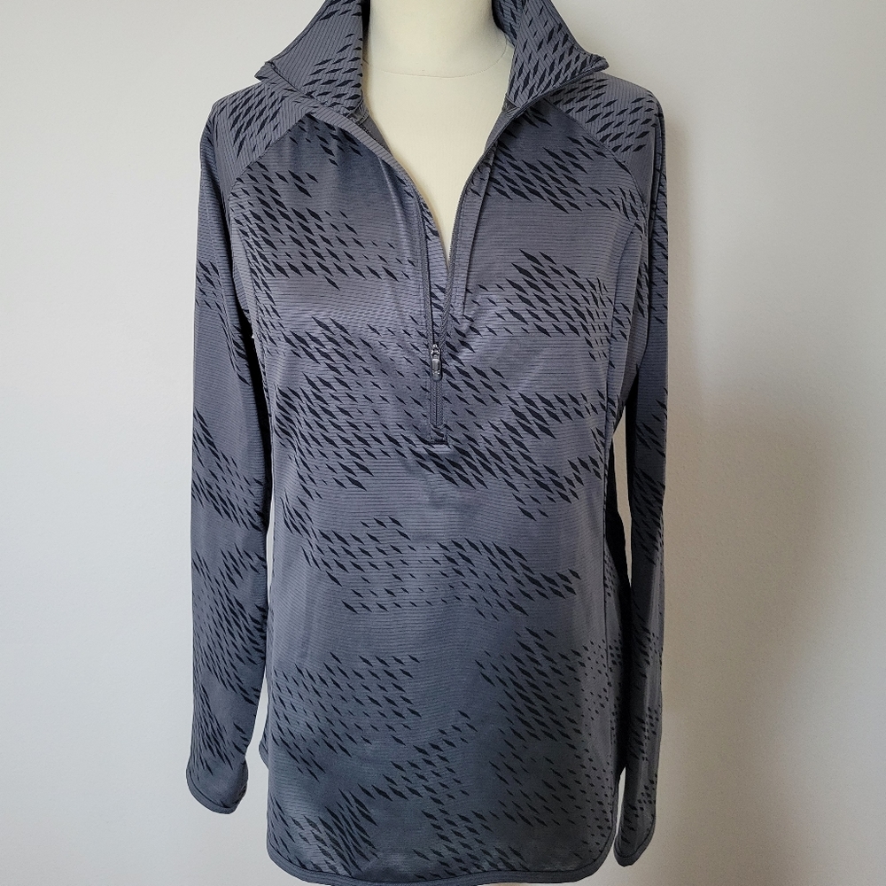 Under Armour long sleeve - Picture 2 of 9
